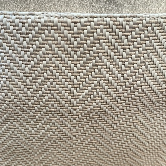 Universal Thread Shoulder Bag - Picture 6 of 6